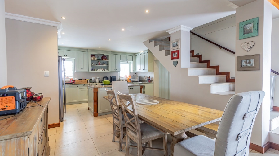 4 Bedroom Property for Sale in Blue Lagoon Western Cape